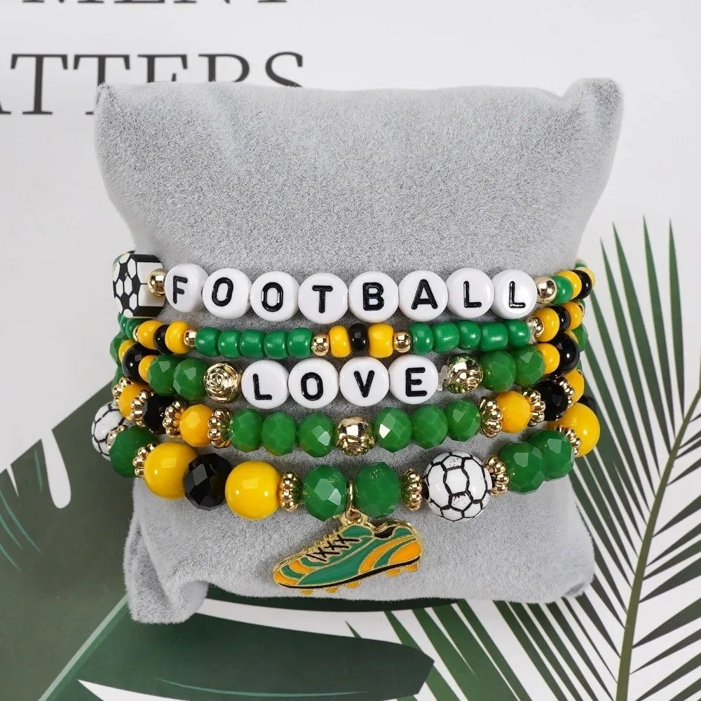 Lot de 5 bracelets empilables créatifs pour fans de football, motif chaussure verte, cadeau de football, personnalisable et modulable